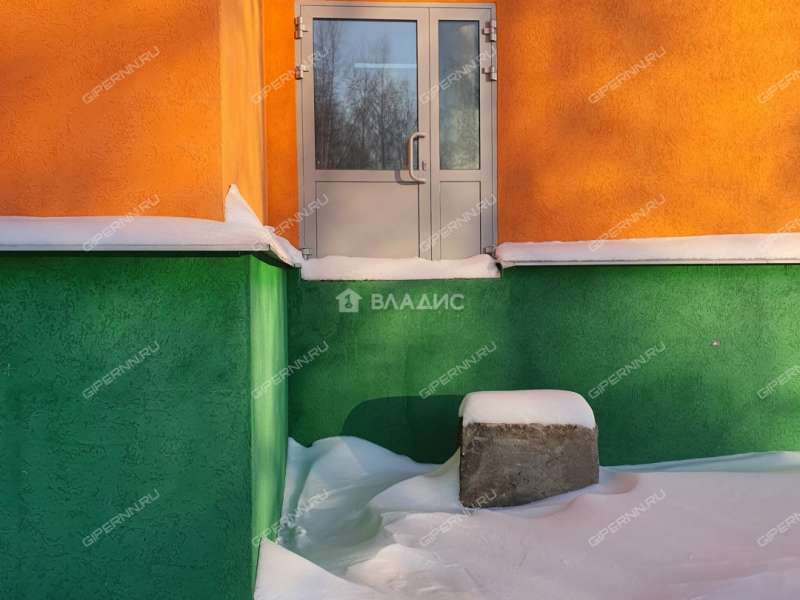 помещение под помещение свободного назначения на Центральной улице село Каменки