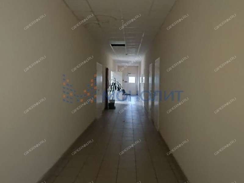 помещение под торговую площадь, производственную площадь на улице Черняховского