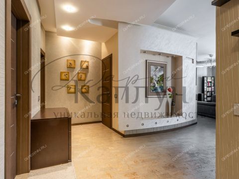 4-komnatnaya-ul-minina-d-19-6 фото