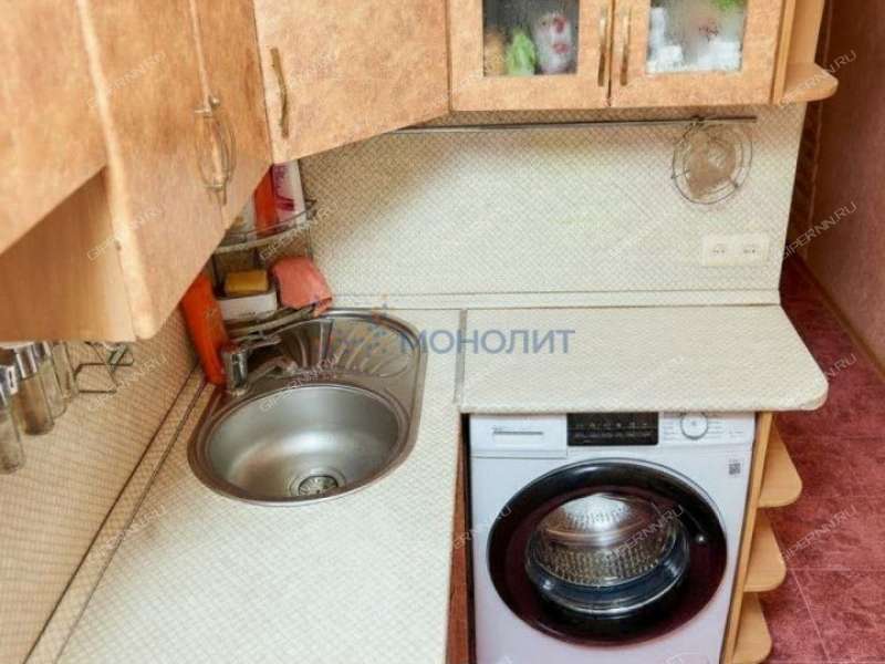 трёхкомнатная квартира на Комсомольской площади дом 10 к3