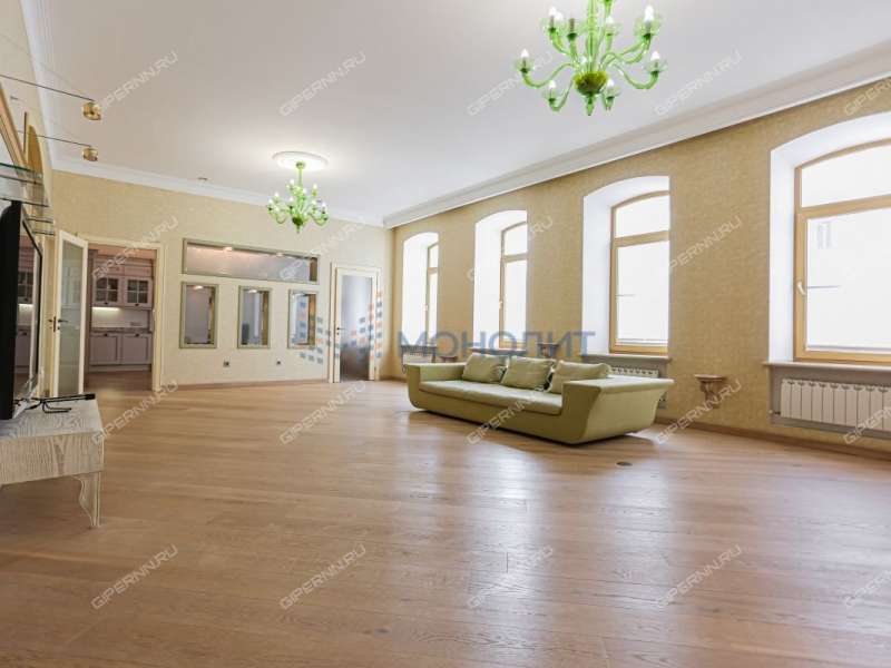 пятикомнатная квартира на Большой Покровской улице дом 14