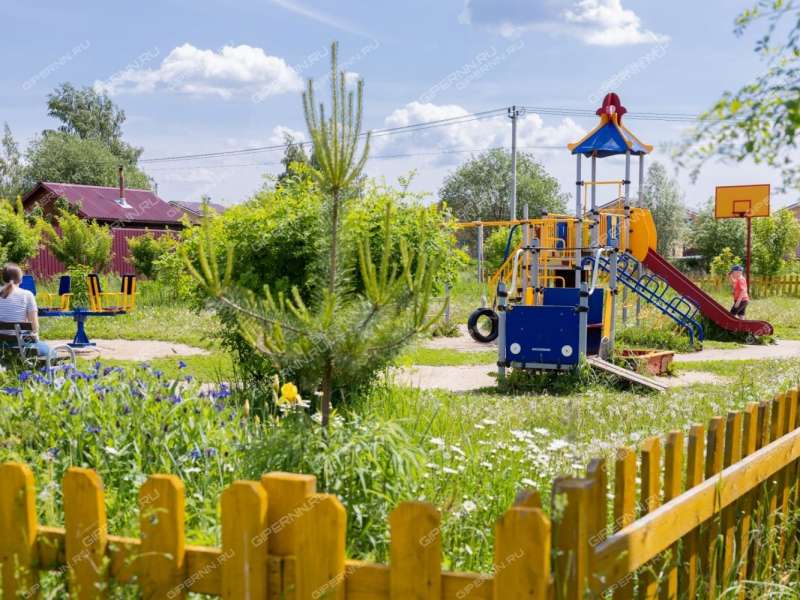 дом на Сельская деревня Малая Ельня