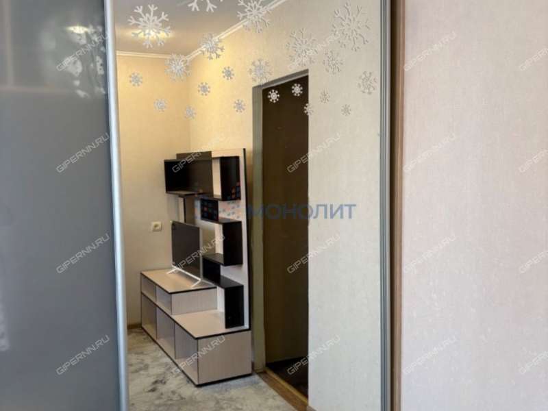 однокомнатная квартира на улице Сурикова дом 1