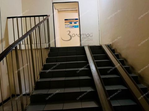 2-komnatnaya-prosp-gagarina-d-107 фото