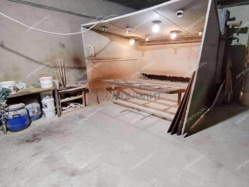 имущественный комплекс под склад, производственную площадь на улице Молькова деревня Прокошево