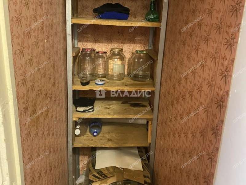 однокомнатная квартира на проспекте Бусыгина дом 56