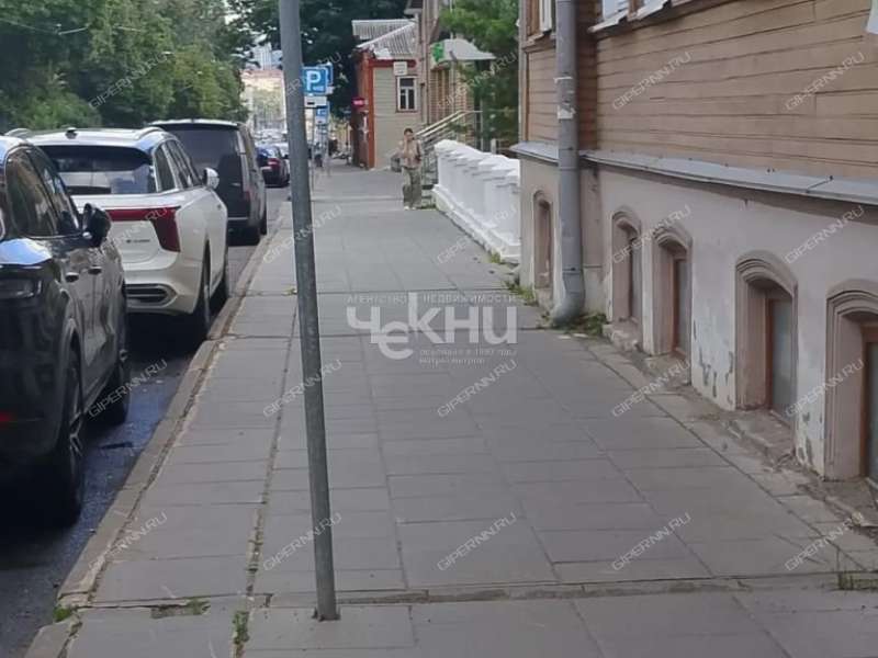 помещение под коммерческую недвижимость на Большей Печёрской улице