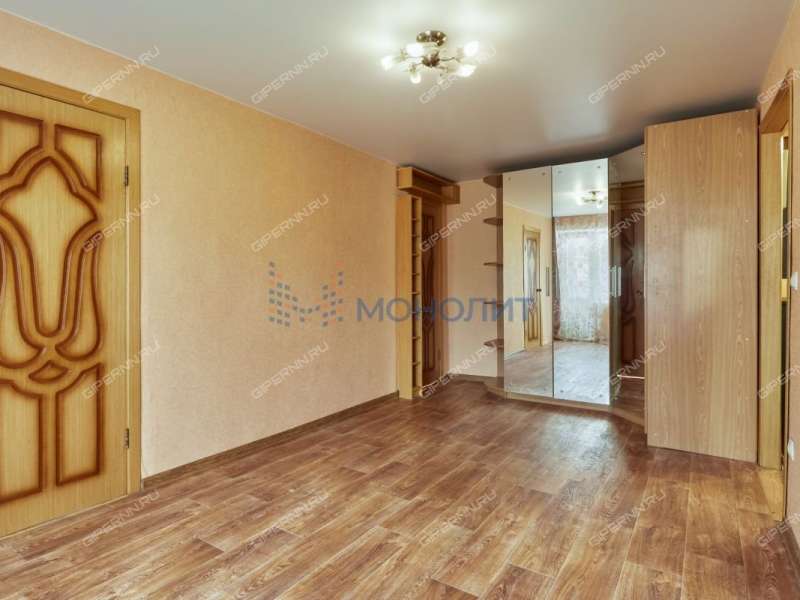 трёхкомнатная квартира на Светлогорской улице дом 2Б