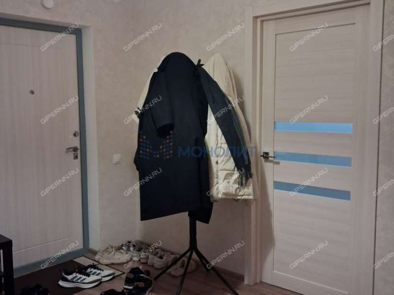 трёхкомнатная квартира на улице Романтиков дом 13