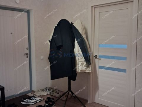 3-komnatnaya-ul-romantikov-d-13 фото