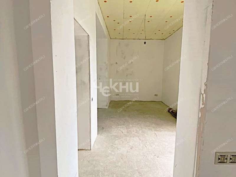 пятикомнатная квартира на улице Композитора Касьянова дом 1