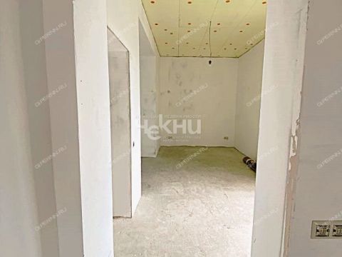 5-komnatnaya-ul-kompozitora-kasyanova-d-1 фото