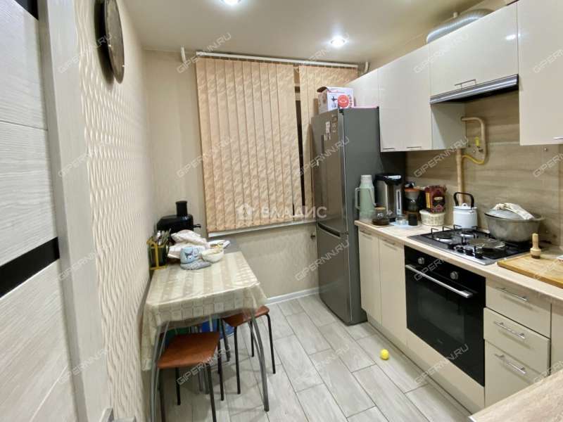 двухкомнатная квартира на проспекте Гагарина дом 208