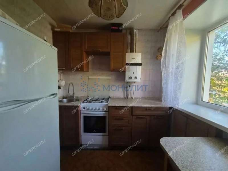 трёхкомнатная квартира на улице Героя Чугунова дом 15