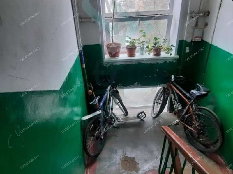 однокомнатная квартира на улице Сурикова дом 10