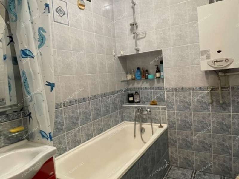 четырёхкомнатная квартира на улице Генкиной дом 39/17