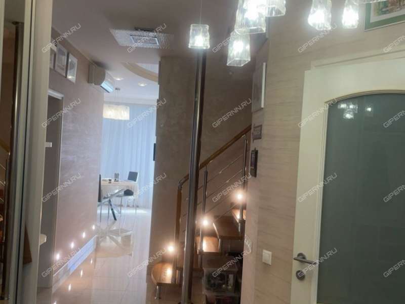 дом на улице деревня КП Чешская, Карловы Вары деревня Шумилово