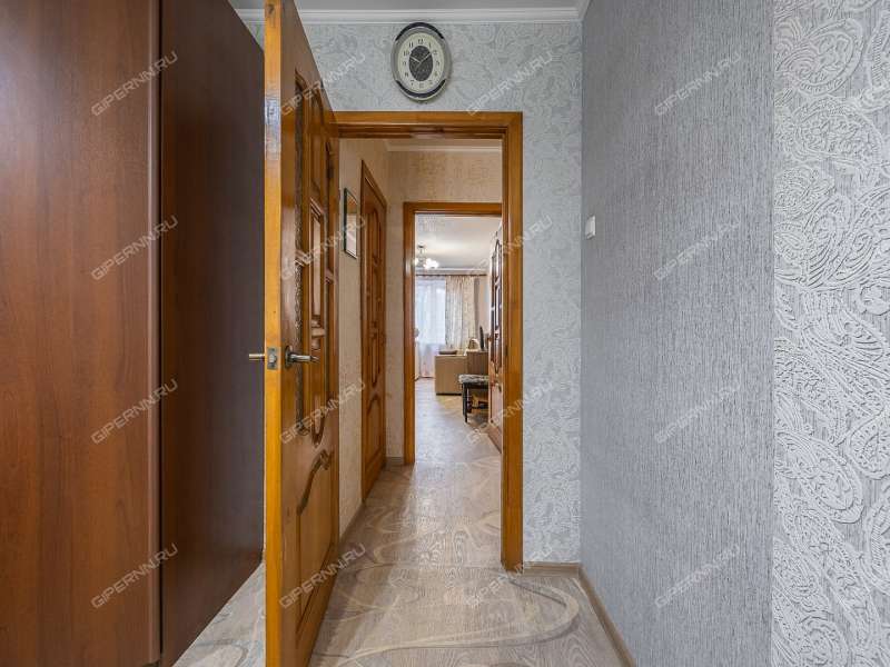 трёхкомнатная квартира на улице Адмирала Васюнина дом 5 к1