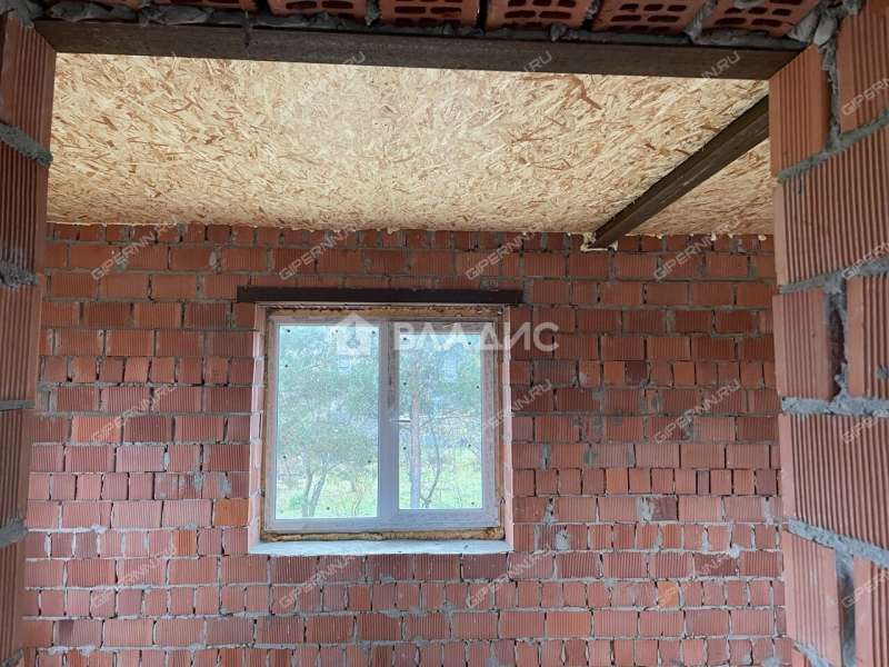 дом на  село Выездное