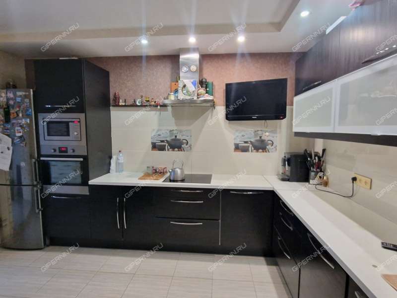 трёхкомнатная квартира на Полевой улице дом 8 город Кстово