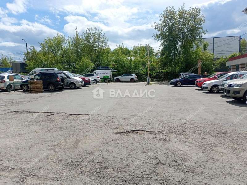 здание под офис, торговую площадь на улице Геологов