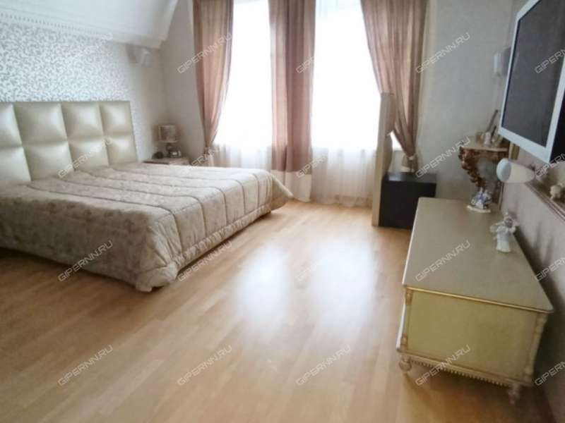 пятикомнатная квартира на Арзамасской улице дом 3