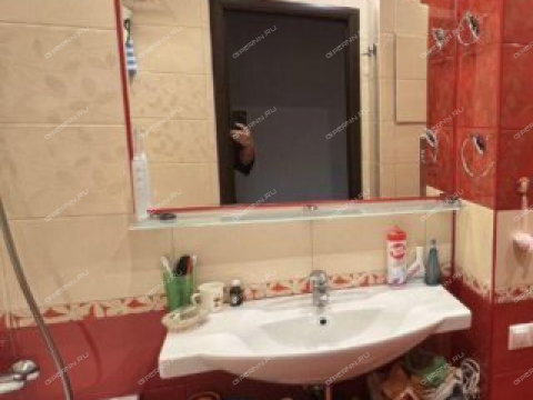 1-komnatnaya-ul-oktyabrskoy-revolyucii-d-51 фото