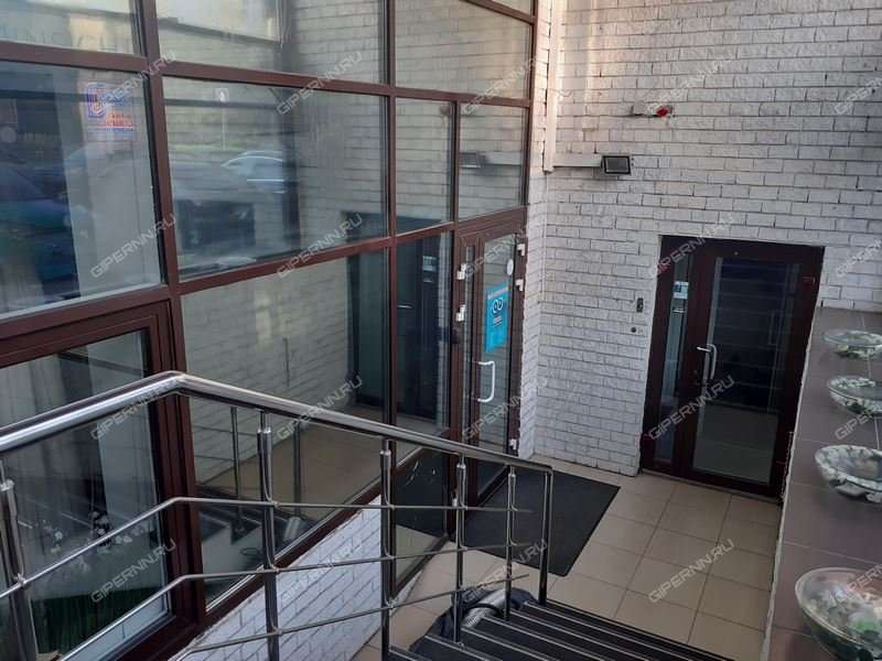 помещение под торговую площадь на Студеная ул., д.68а