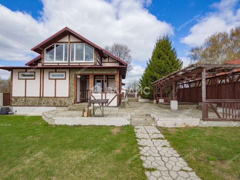 дом на улице Выселки село Шава