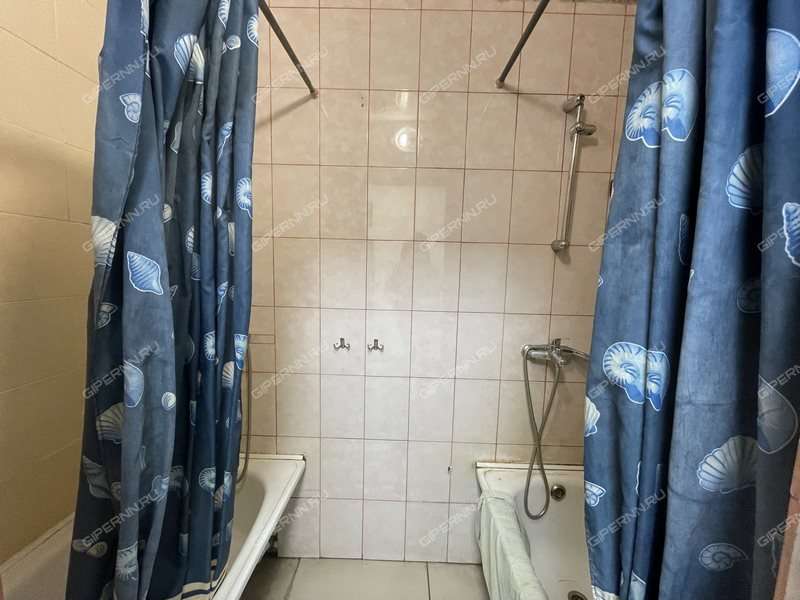 помещение под торговую площадь на улице Краснодонцев