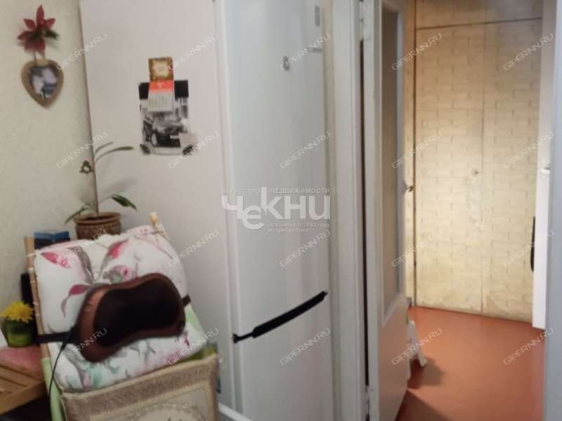 двухкомнатная квартира на улице Германа Лопатина дом 2