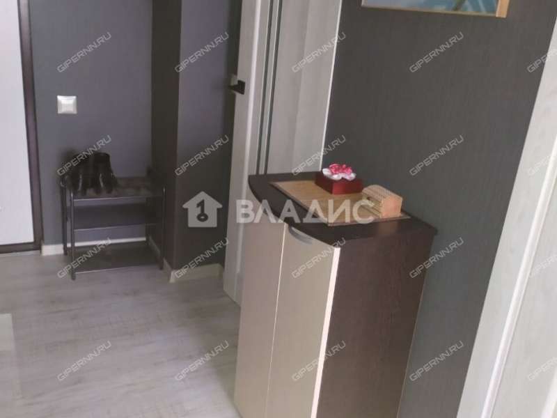 комната в доме 83 на Московском шоссе