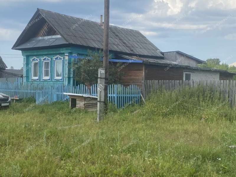 дом на улице Октябрьская село Великовское