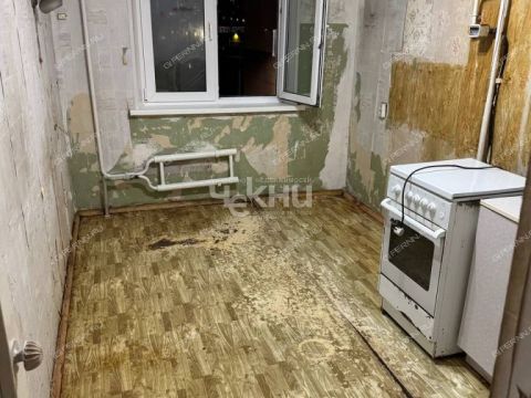3-komnatnaya-ul-verhnepecherskaya-d-7-k2 фото