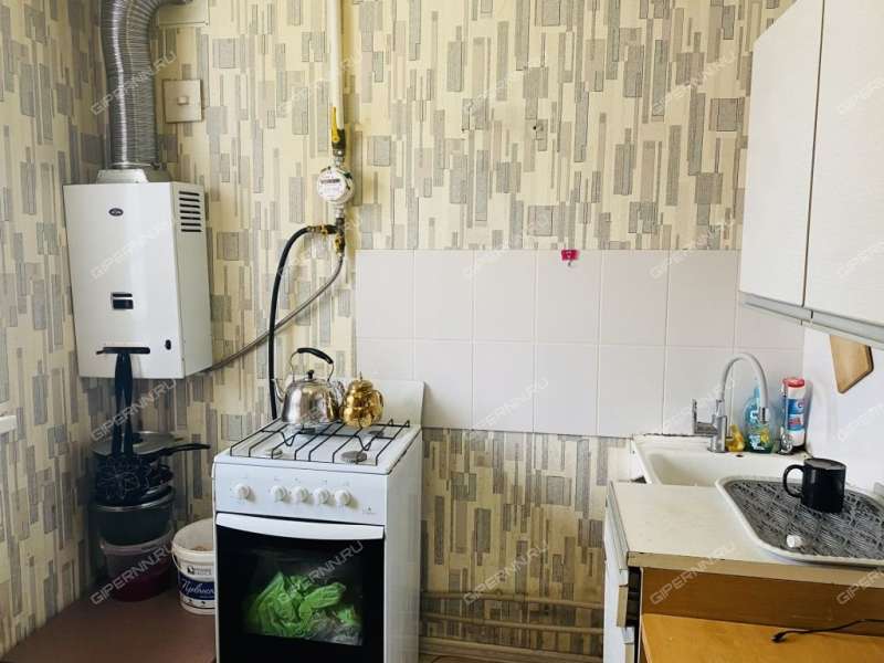 двухкомнатная квартира на улице Героя Попова дом 35  к1