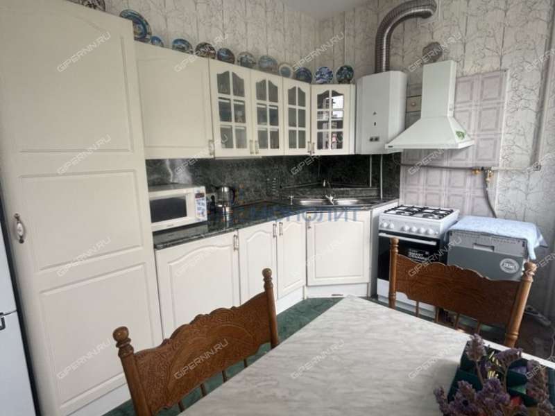 трёхкомнатная квартира на проспекте Гагарина дом 38