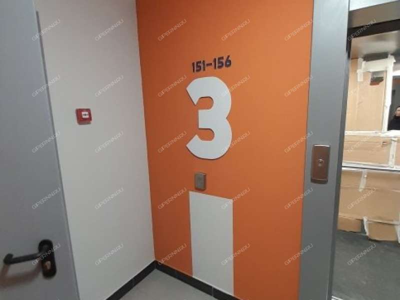 трёхкомнатная квартира на проспекте Героев Донбасса дом 10