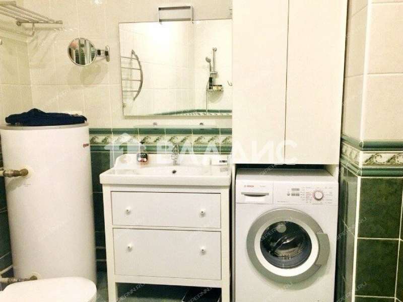 трёхкомнатная квартира на улице Маслякова дом 12А