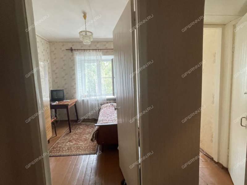 четырёхкомнатная квартира на площади Мира дом 6 город Кстово