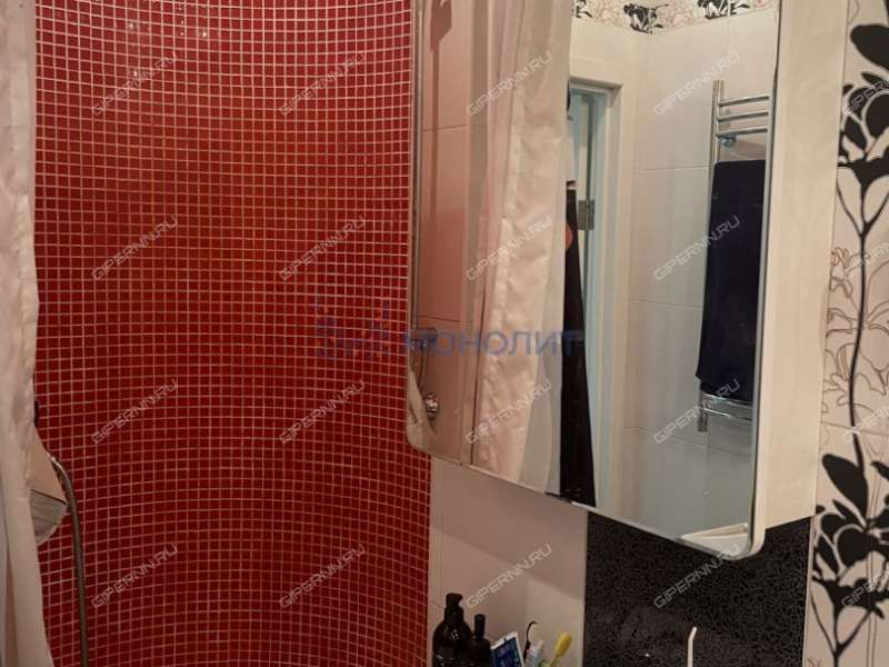 трёхкомнатная квартира на улице Коминтерна дом 139