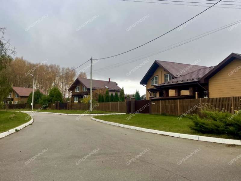 дом на Ахматовой ул. село Каменки