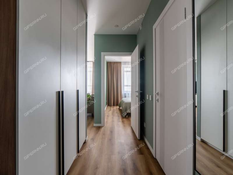 двухкомнатная квартира на улице Александра Хохлова дом 7