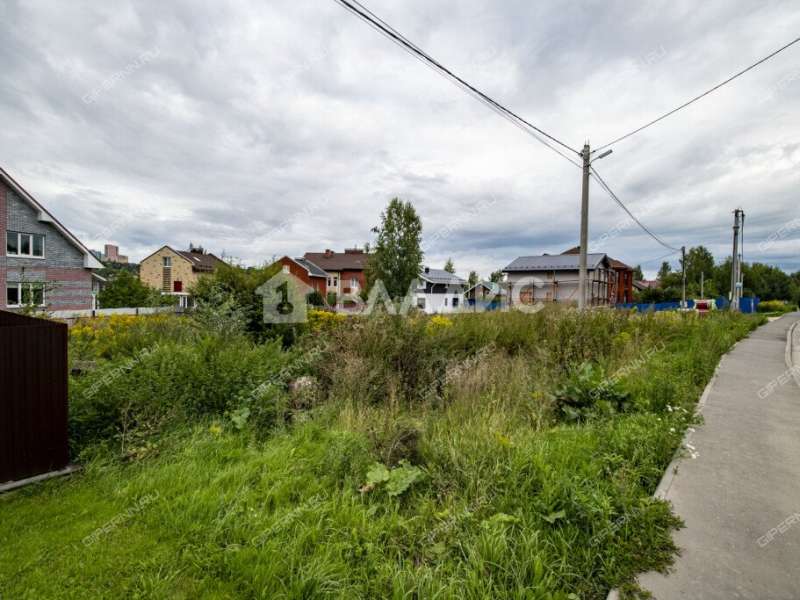 земельный участок 9,4 сотки Брусничная улица