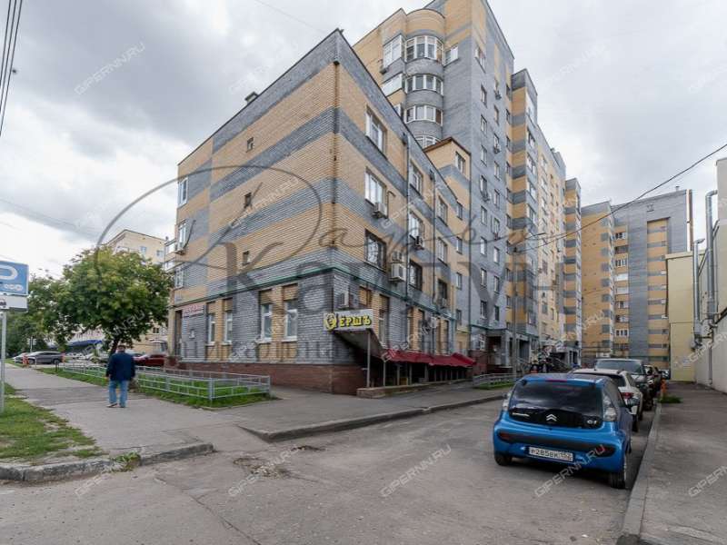 четырёхкомнатная квартира на улице Октябрьской Революции дом 45