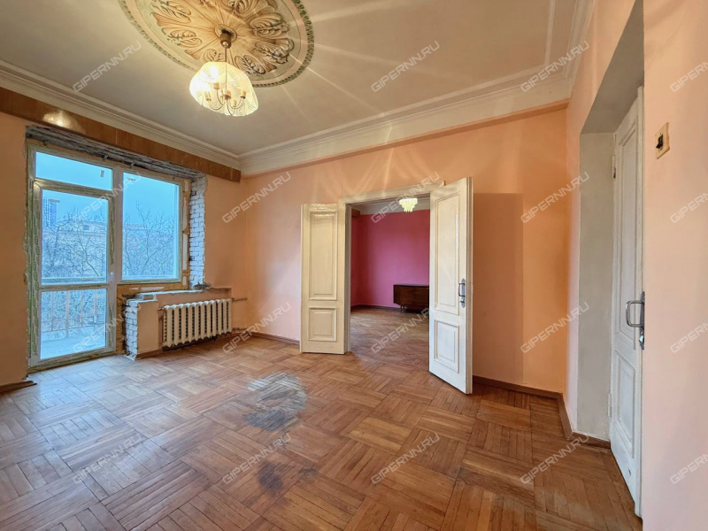 трёхкомнатная квартира на проспекте Октября дом 3