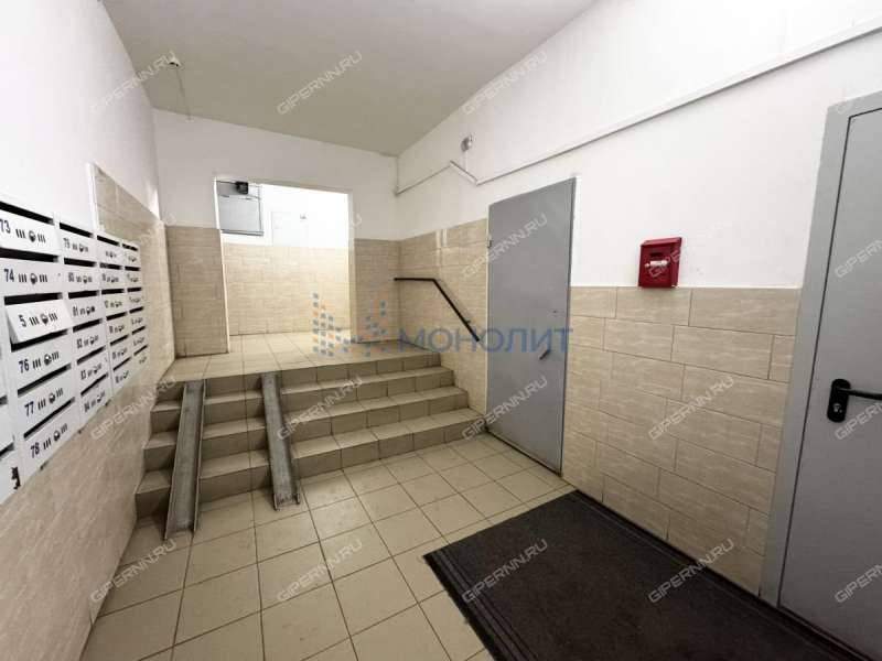 четырёхкомнатная квартира на Керченской улице дом 22