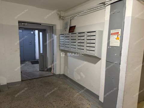 3-komnatnaya-ul-kovalihinskaya-d-64 фото