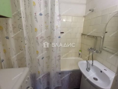 3-komnatnaya-gorod-vetluga-vetluzhskiy-rayon фото