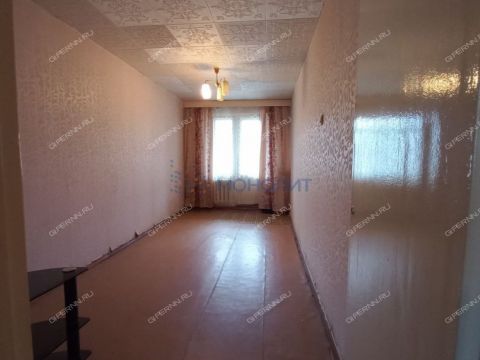 3-komnatnaya-ul-strokina-d-5 фото