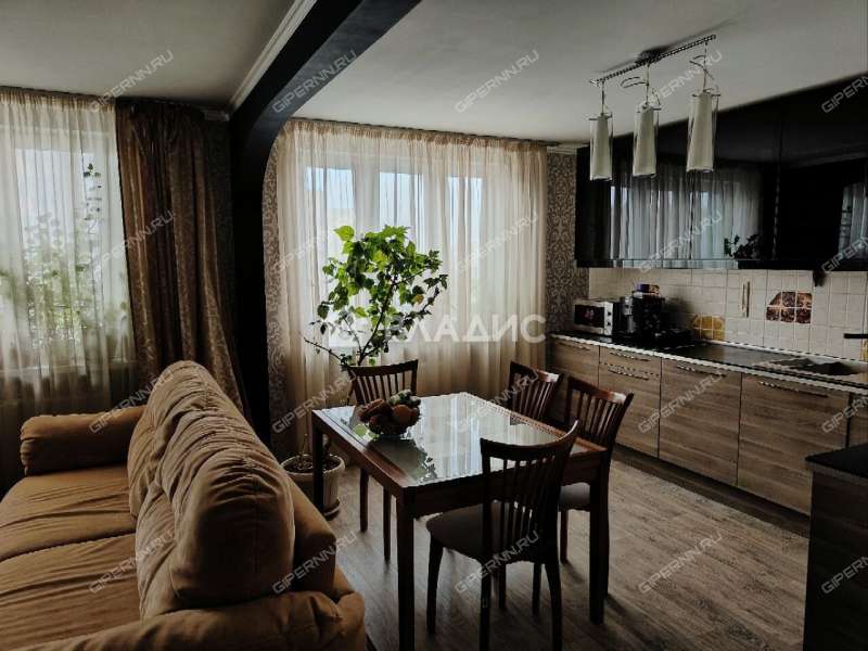 трёхкомнатная квартира на Краснозвёздной улице дом 31